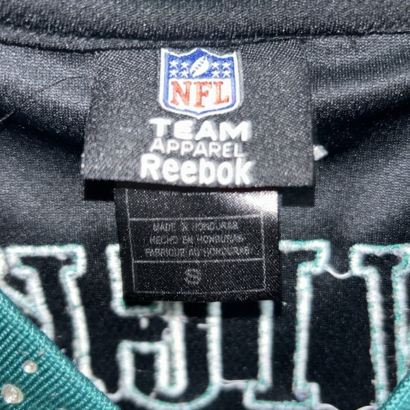 NFL MIKE VICK EAGLES # 7 JERSEY - Picture 4 of 11